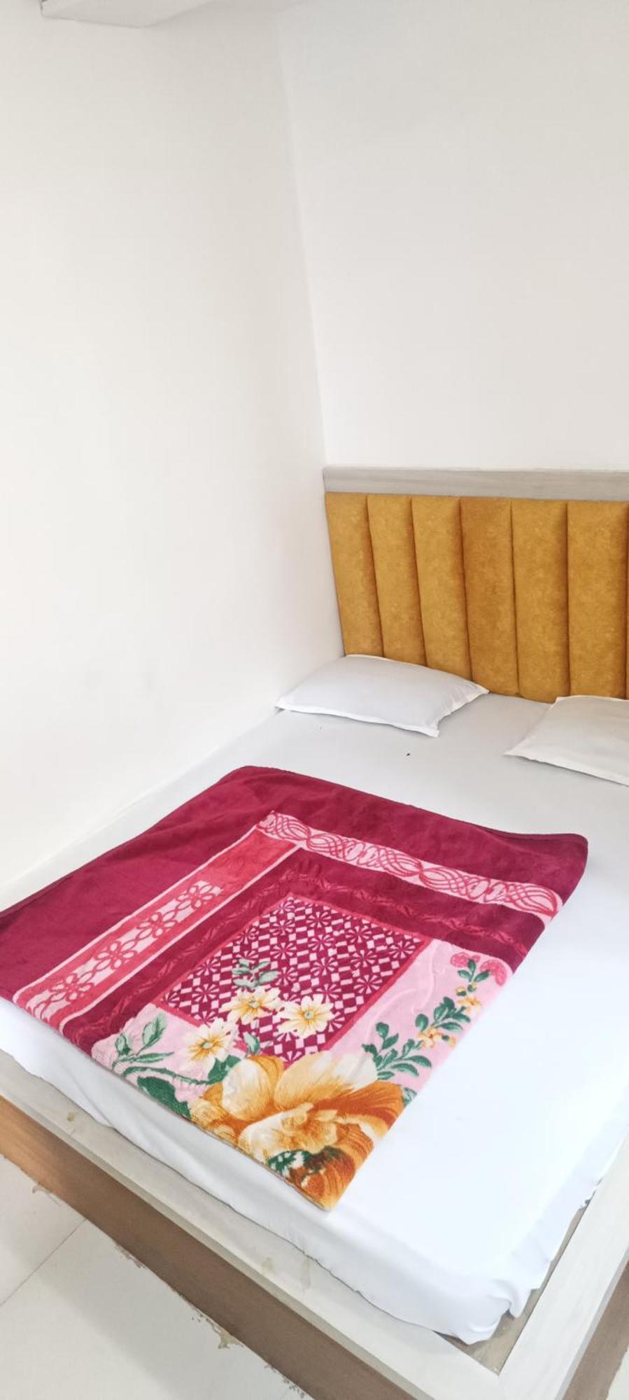 Royal Raj Palace Уджайн Екстериор снимка